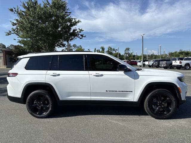 2025 Jeep Grand Cherokee GRAND CHEROKEE L ALTITUDE 4X4
