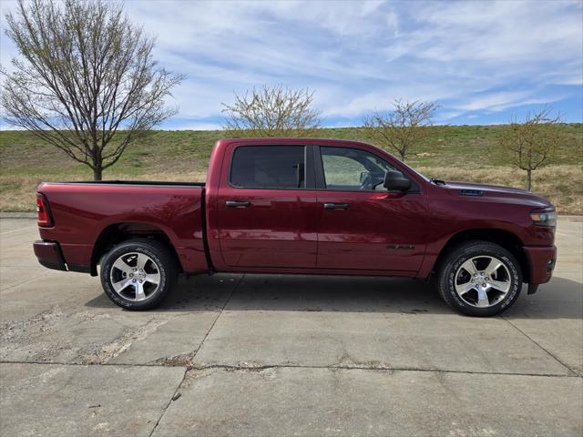 2025 RAM Ram 1500 RAM 1500 TRADESMAN CREW CAB 4X4 57 BOX