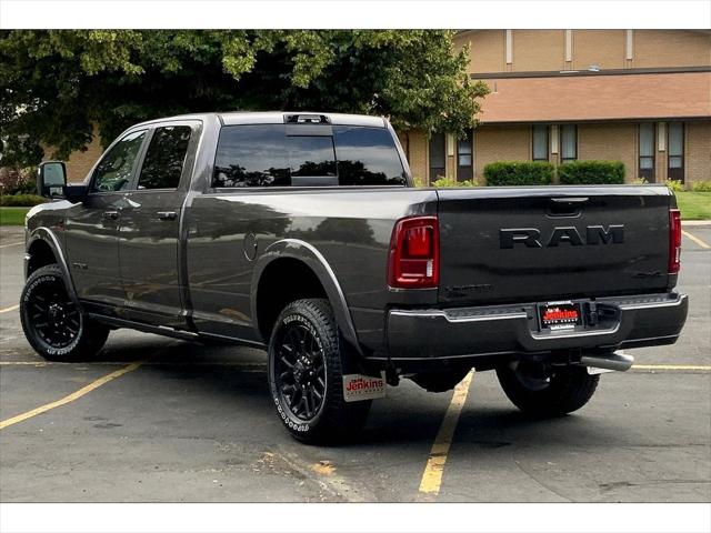 2025 RAM Ram 3500 RAM 3500 LIMITED CREW CAB 4X4 8 BOX