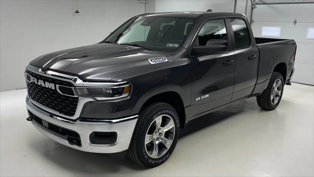 2025 RAM Ram 1500 RAM 1500 TRADESMAN QUAD CAB 4X4 64 BOX