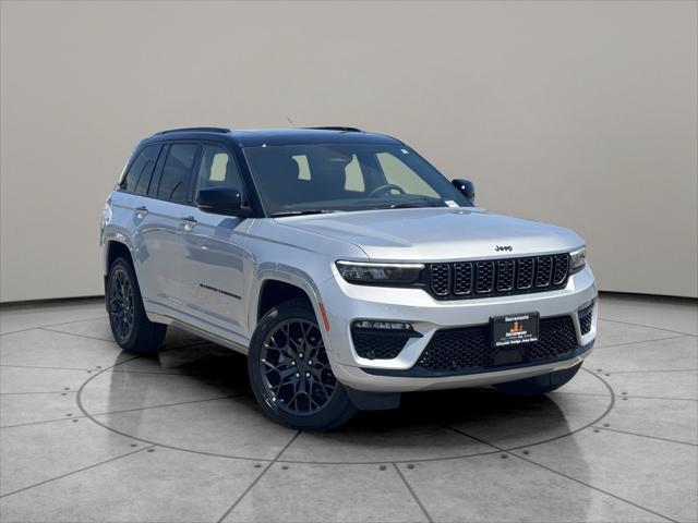 2025 Jeep Grand Cherokee GRAND CHEROKEE SUMMIT RESERVE 4X4