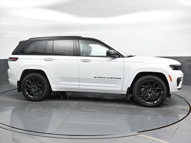 2025 Jeep Grand Cherokee GRAND CHEROKEE SUMMIT 4X4
