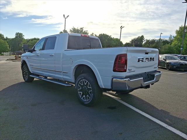2025 RAM Ram 3500 RAM 3500 LIMITED MEGA CAB 4X4 64 BOX