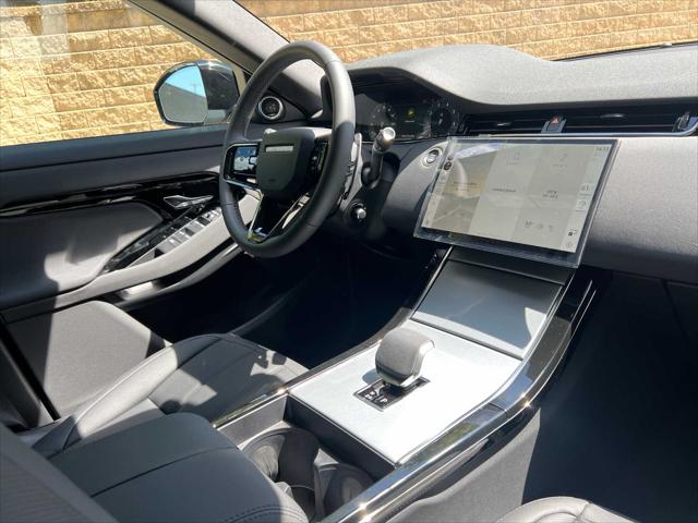 2025 Land Rover Range Rover Evoque Core S