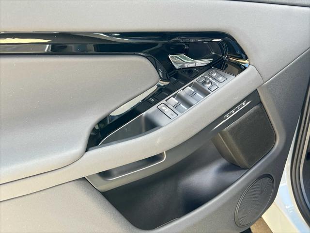 2025 Land Rover Range Rover Evoque Core S