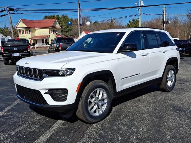 2025 Jeep Grand Cherokee GRAND CHEROKEE LAREDO X 4X4