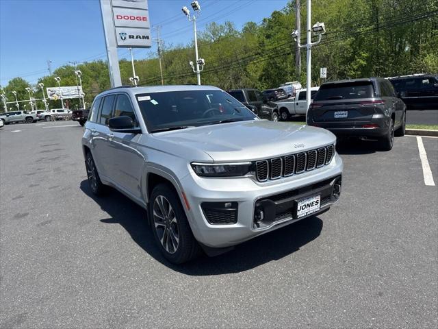 2025 Jeep Grand Cherokee GRAND CHEROKEE OVERLAND 4X4