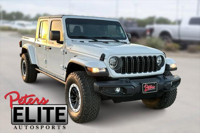 2025 Jeep Gladiator GLADIATOR NIGHTHAWK 4X4