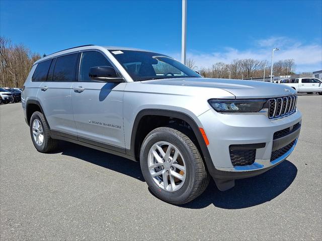 2025 Jeep Grand Cherokee GRAND CHEROKEE L LAREDO 4X4