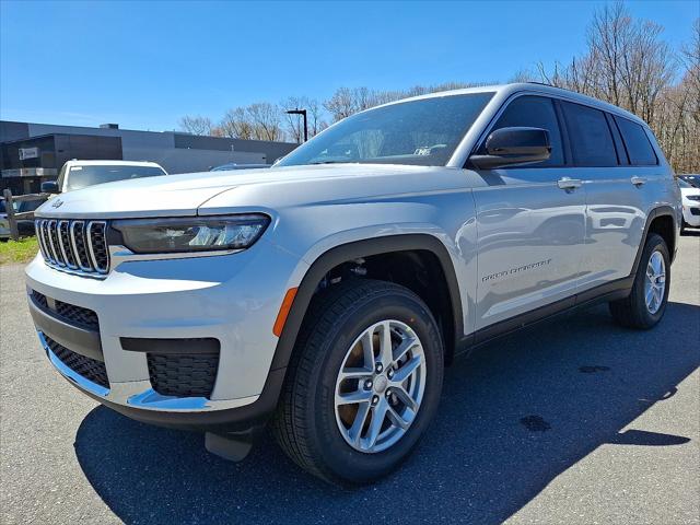 2025 Jeep Grand Cherokee GRAND CHEROKEE L LAREDO 4X4