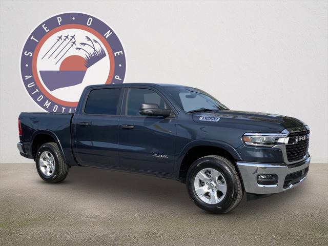 2025 RAM Ram 1500 RAM 1500 BIG HORN CREW CAB 4X4 57 BOX