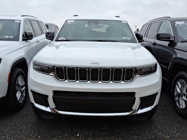 2025 Jeep Grand Cherokee GRAND CHEROKEE L LAREDO 4X4