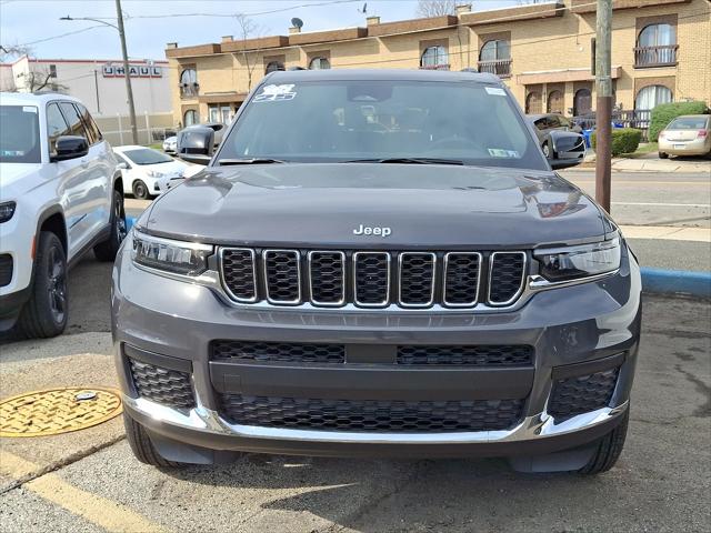 2025 Jeep Grand Cherokee GRAND CHEROKEE L LAREDO X 4X4
