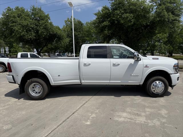 2025 RAM Ram 3500 RAM 3500 LIMITED LONGHORN CREW CAB 4X4 8 BOX