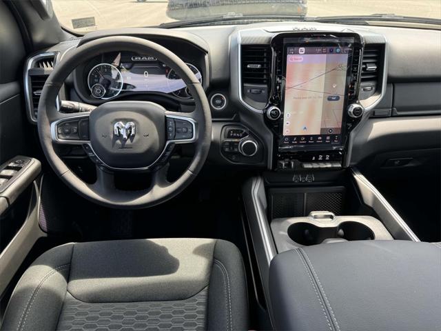 2025 RAM Ram 1500 RAM 1500 BIG HORN CREW CAB 4X4 64 BOX