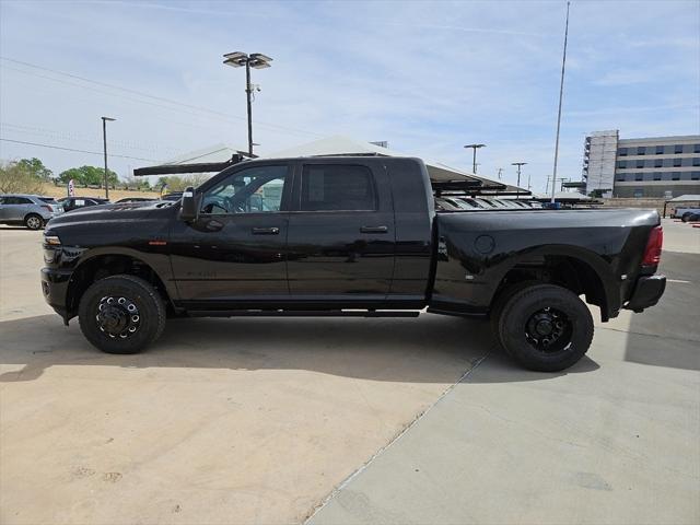2025 RAM Ram 3500 RAM 3500 LARAMIE MEGA CAB 4X4 64 BOX