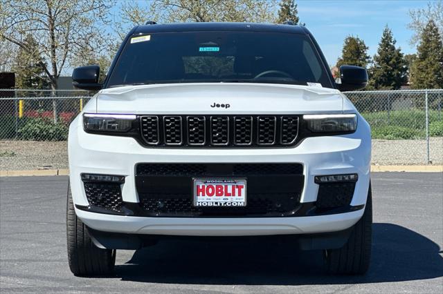 2025 Jeep Grand Cherokee GRAND CHEROKEE L SUMMIT 4X4