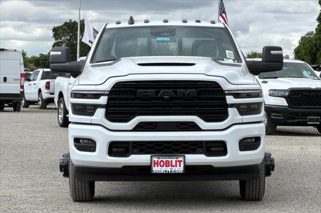 2025 RAM Ram 3500 RAM 3500 LARAMIE CREW CAB 4X4 8 BOX