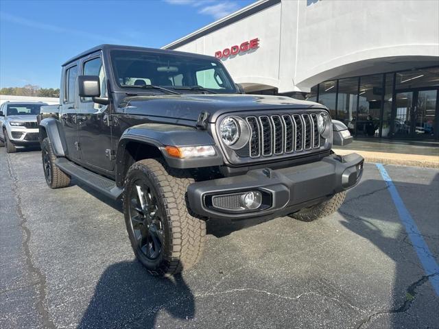 2025 Jeep Gladiator GLADIATOR NIGHTHAWK 4X4 2025 Jeep Gladiator GLADIATOR NIGHTHAWK 4X4