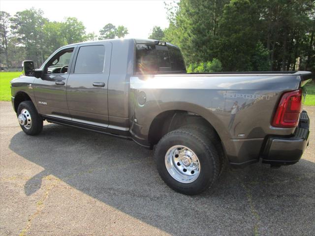 2025 RAM Ram 3500 RAM 3500 LARAMIE MEGA CAB 4X4 64 BOX