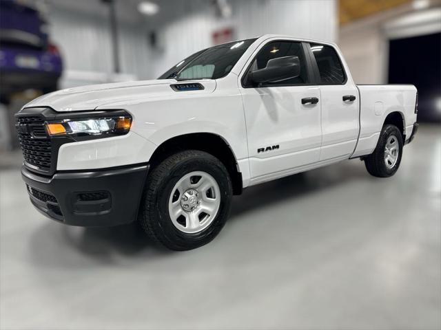 2025 RAM Ram 1500 RAM 1500 TRADESMAN QUAD CAB 4X2 64 BOX