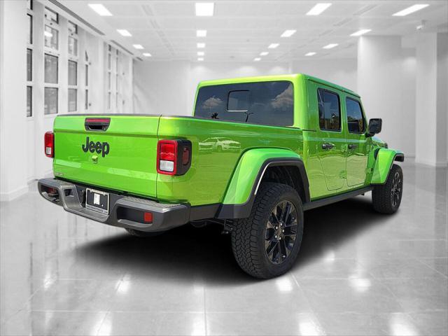 2025 Jeep Gladiator GLADIATOR NIGHTHAWK 4X4