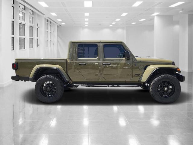 2025 Jeep Gladiator GLADIATOR NIGHTHAWK 4X4
