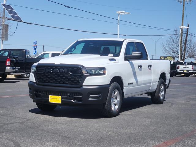 2025 RAM Ram 1500 RAM 1500 TRADESMAN QUAD CAB 4X2 64 BOX