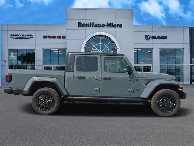 2025 Jeep Gladiator GLADIATOR NIGHTHAWK 4X4