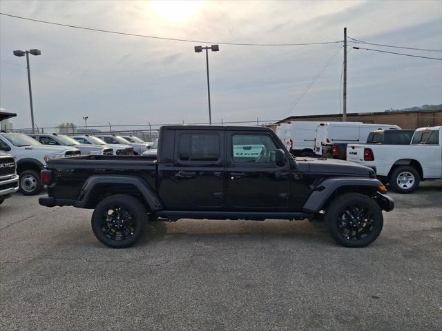 2025 Jeep Gladiator GLADIATOR NIGHTHAWK 4X4
