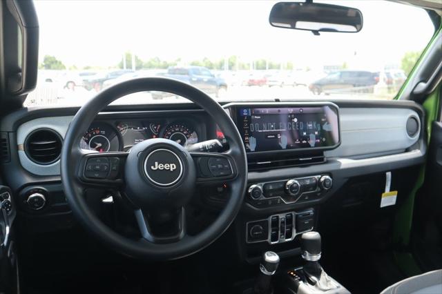 2025 Jeep Gladiator GLADIATOR NIGHTHAWK 4X4