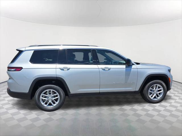 2025 Jeep Grand Cherokee GRAND CHEROKEE L LAREDO X 4X4
