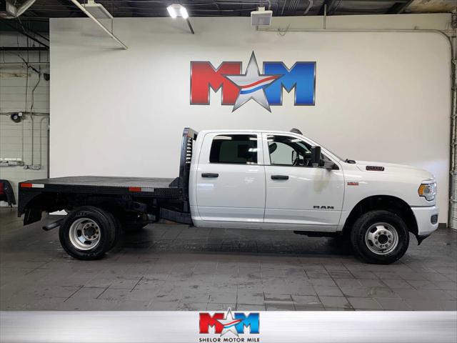 2022 RAM 3500 Tradesman Crew Cab 4x4 8 Box
