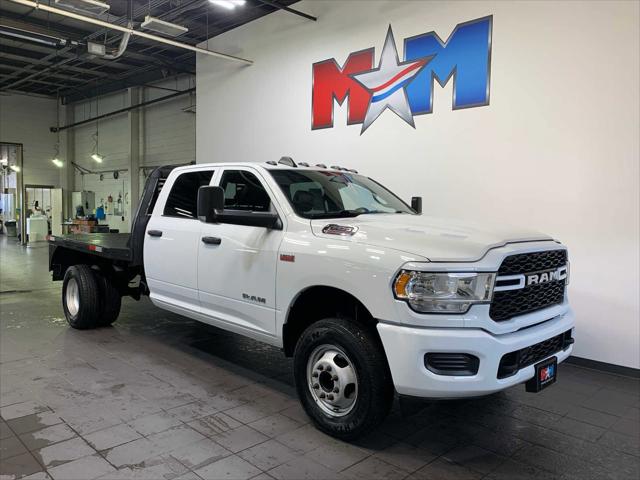 2022 RAM 3500 Tradesman Crew Cab 4x4 8 Box