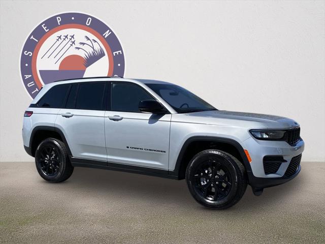 2025 Jeep Grand Cherokee GRAND CHEROKEE ALTITUDE X 4X2