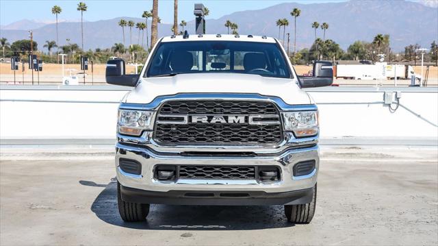 2024 RAM Ram 3500 RAM 3500 TRADESMAN CREW CAB 4X4 8 BOX