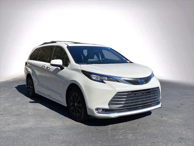 2021 Toyota Sienna XLE