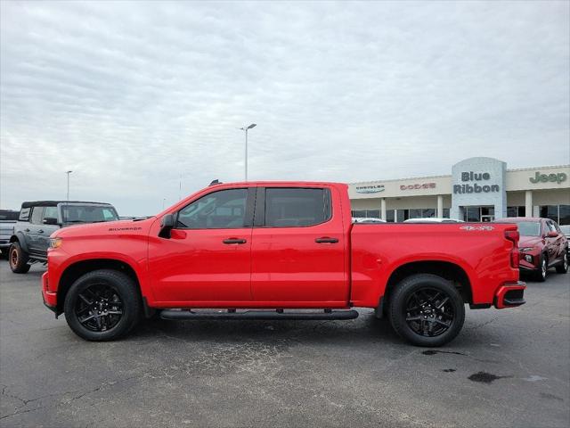 2021 Chevrolet Silverado 1500 4WD Crew Cab Short Bed Custom