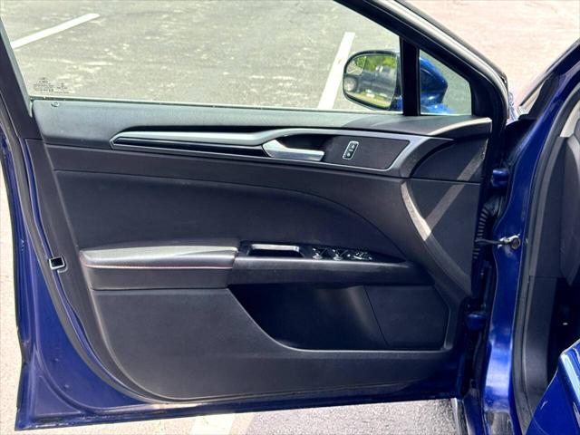 2014 Ford Fusion SE