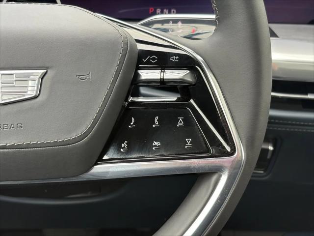 2025 Cadillac Escalade Sport 2