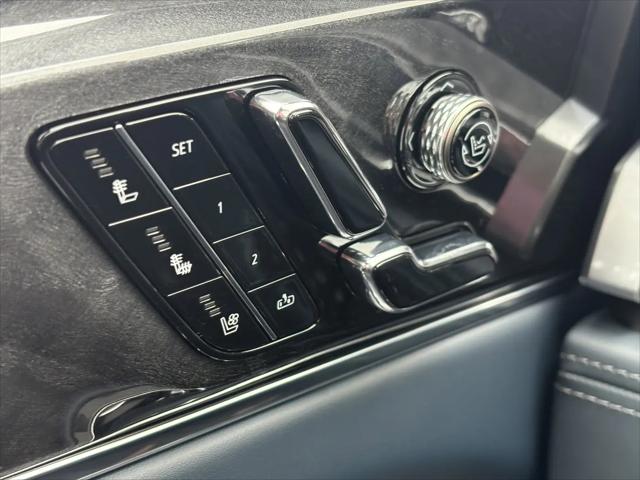 2025 Cadillac Escalade Sport 2