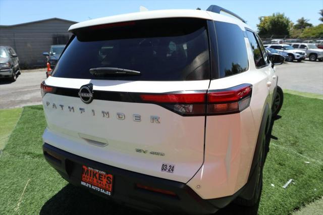 2022 Nissan Pathfinder SV 4WD