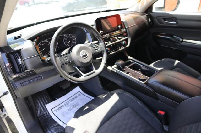 2022 Nissan Pathfinder SV 4WD