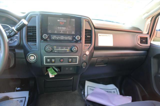 2022 Nissan Titan Crew Cab S 4x2