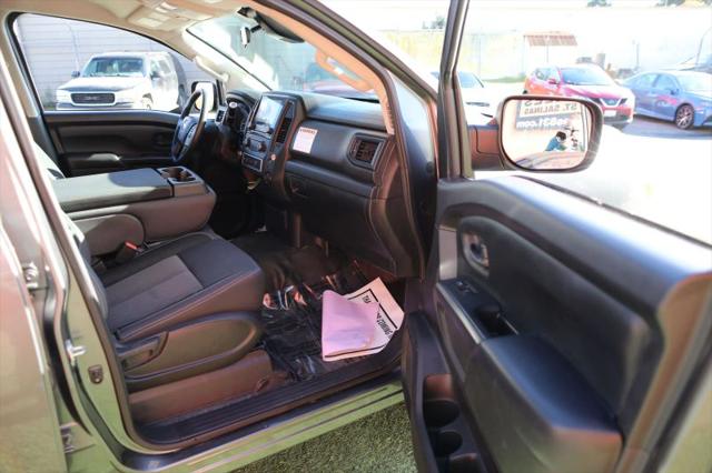 2022 Nissan Titan Crew Cab S 4x2