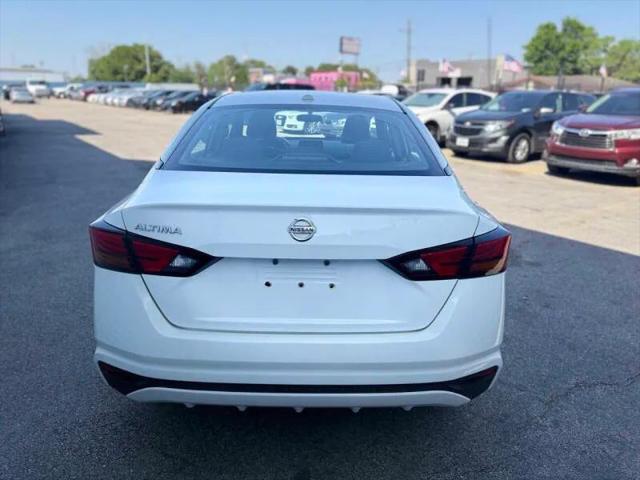 2022 Nissan Altima SR FWD