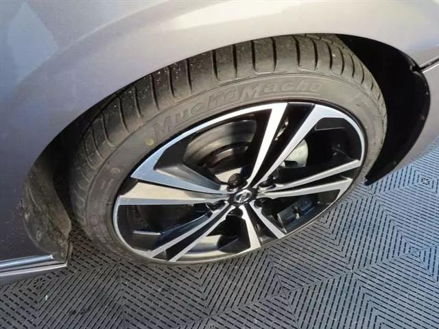 2021 Nissan Sentra SR Xtronic CVT