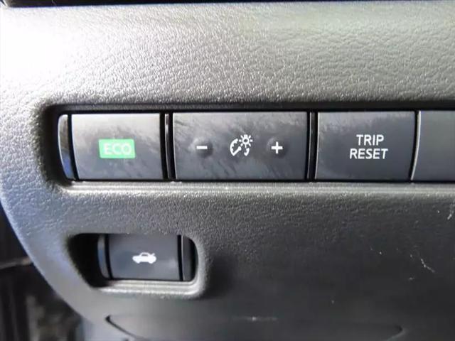 2021 Nissan Sentra SR Xtronic CVT