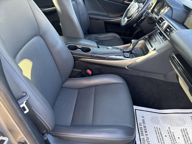 2018 Lexus IS 300 3.5L AWD Premium Plus w/ Comfort Pkg