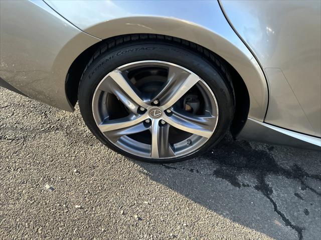 2018 Lexus IS 300 3.5L AWD Premium Plus w/ Comfort Pkg